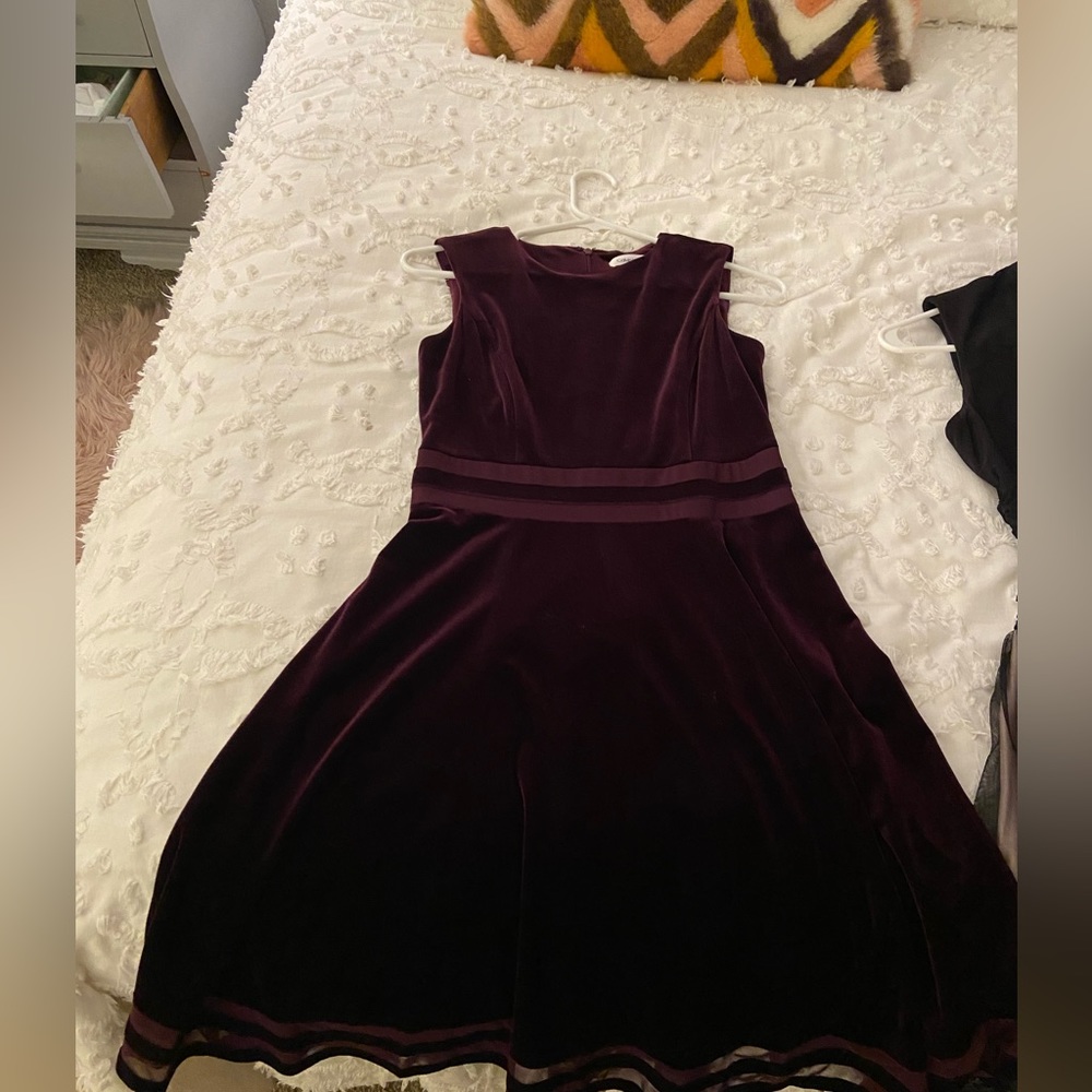 Burgundy Calvin Klein formal cocktail dress!
